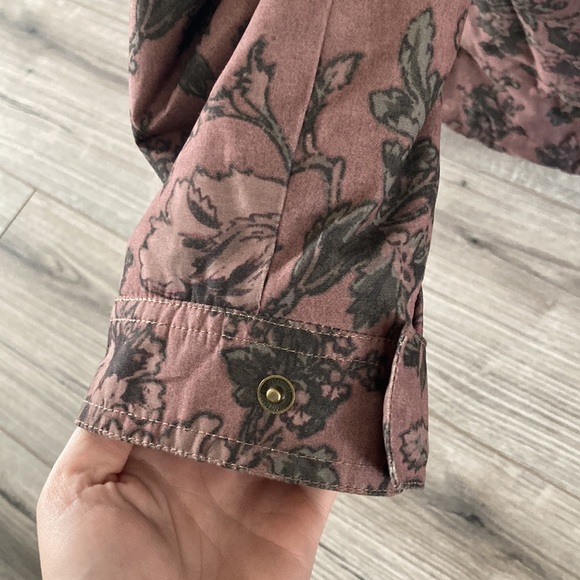 Burton ski/snowboard jacket - Picture 5 of 8